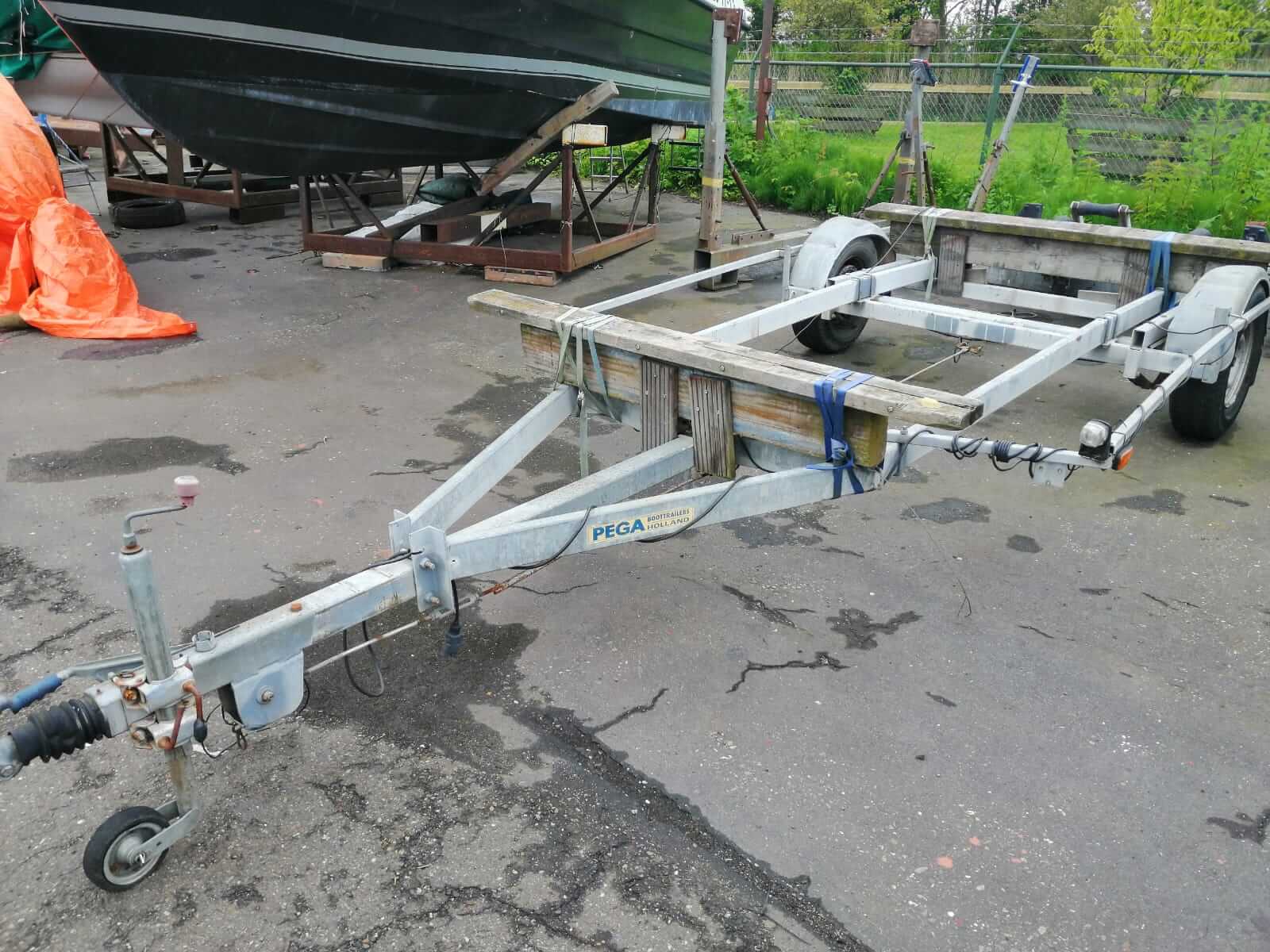 Stallingtrailer (Valk) (Pega) (Splash) te koop –